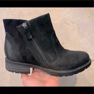 Earth Jordan ankle boot
